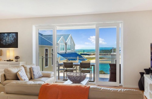 Narooma Apartment | Wharf Apartment Unit 15