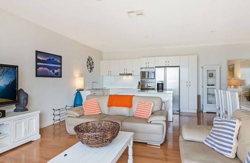 Narooma Apartment | Wharf Apartment Unit 15