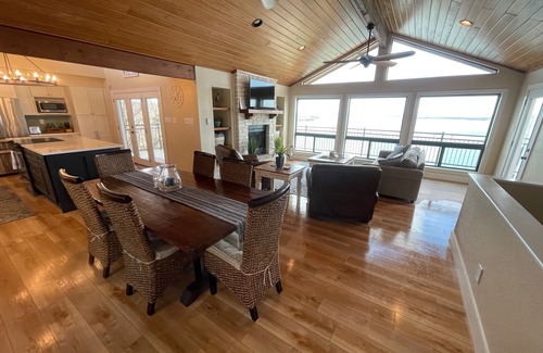 Canyon Lake House | WHAT A VIEW! Rare true waterfront home.