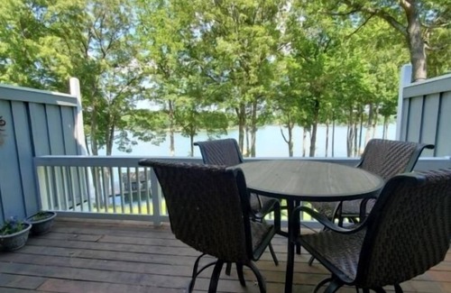 North Shore House | What A View, Wifi, ping pong, cloe to amenities