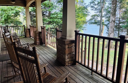 Athens House | Wheeler Lake Retreat with private dock