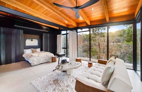 Austin House | Where architecture & nature unite.