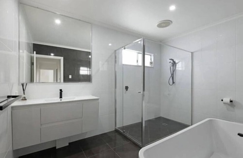 Bargara House | Where are you staying? “The Other Place”!