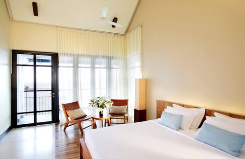 Batam Bed & Breakfast | Where Chic Meets Charm