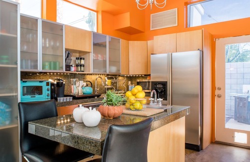 Palm Springs House | Where LOVE Meets LUXURY: YOUR Mid-Century Escape!n"An UNFORGETABLE EXPERIENCE!"