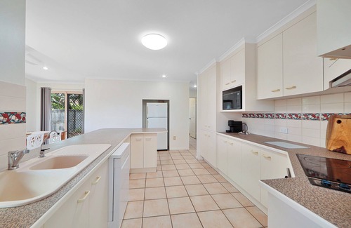 Bargara Apartment | Where relaxation meets convenience in this spacious holiday house