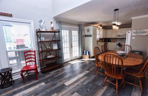 Port Bolivar House | Where's the Lime, Dog Friendly