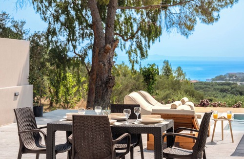Planos Villa | Where Sea Views and Serenity Meet