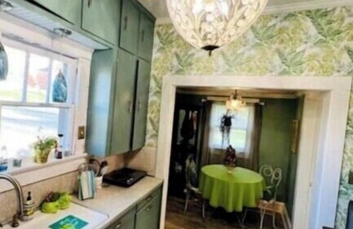 Pittsboro House | Whimsy Cottage Close to Everything in Pittsboro