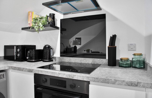 Pontrilas Apartment | WhiskAwayStays Field House Apartment 1