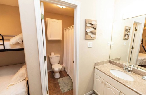 Boothville Condo | Whiskey Bay Lodge #5
