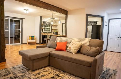 Tullahoma House | Whiskey Trails Cottage