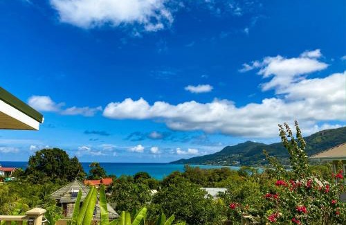 Beau Vallon Apartment | Whispering Palms