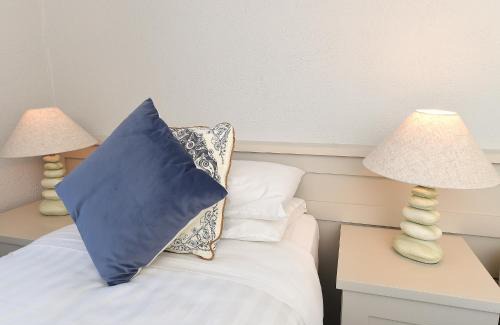 Crosshaven House | Whispering Pines