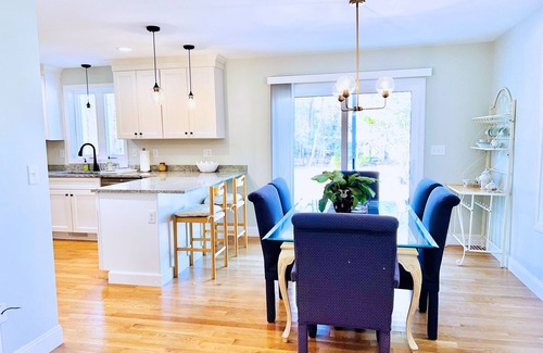 Kingston House | Whispering Pines | Spacious, Pet-Friendly NH Retreat