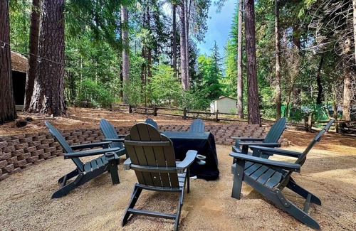 Pollock Pines House | Whispering Pines: Garage Parking & Game Room