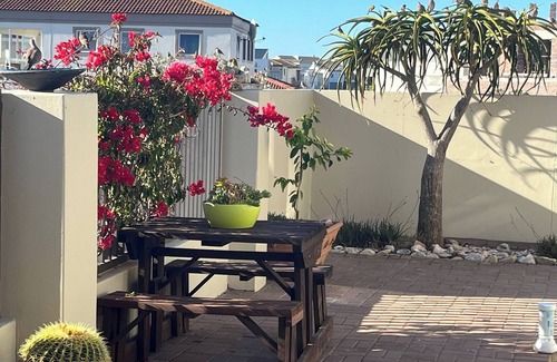 Calypso Beach House | Whispering Waves - Serene Langebaan Getaway with Breathtaking Views