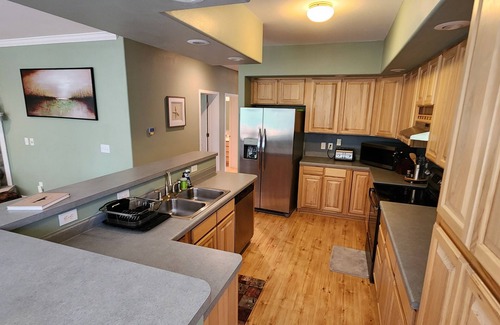 Pellston House | Whispering White Pines 3 bedroom 2 Bath Secluded Home
