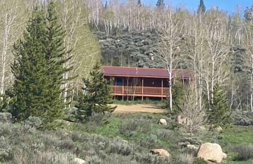 Walden House | Whistle Pig Retreat @ 22 West
