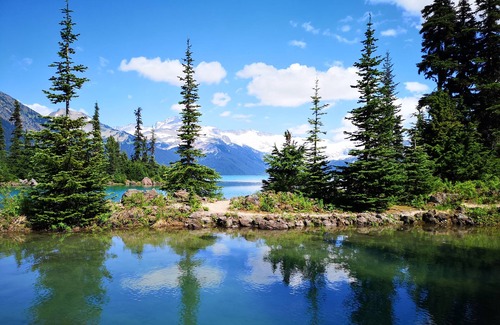 Village North Resort | Whistler Cascade Lodge Resort with A Full Kitchen