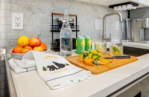 Whistler Village Apartment | Whistler Central, 2 Min to Gondola, Free Parking/Above Bar & Club