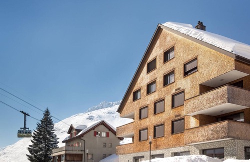 Andermatt Apartment | White Apartment, up to 8 guests, 50 meters from the ski cabin