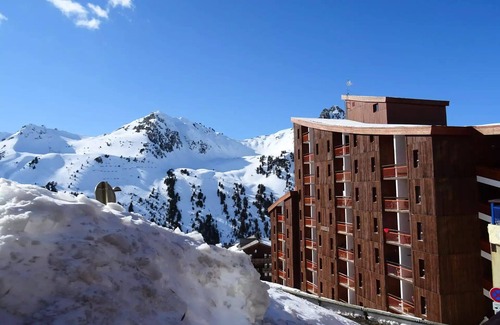 Arc-2000 Apartment | White Background Residence - Studio for 4 people in Arc 2000 near the ice rink