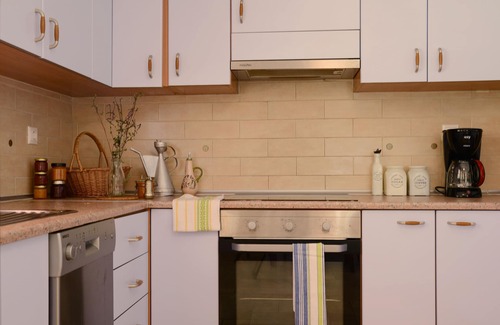 Nea Tirintha House | White & Blue Country House Nafplio