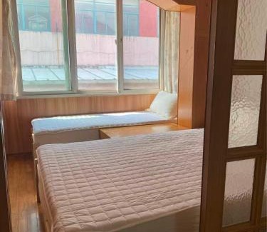 Wujiaochang Apartment | White House in Shanghai close to the PuD'ong and Hong Qiao airport