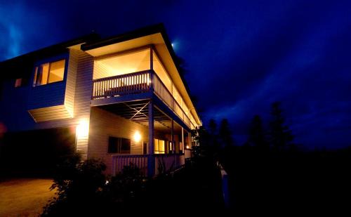Norfolk Island Villa | White House Ocean View Spa Villa