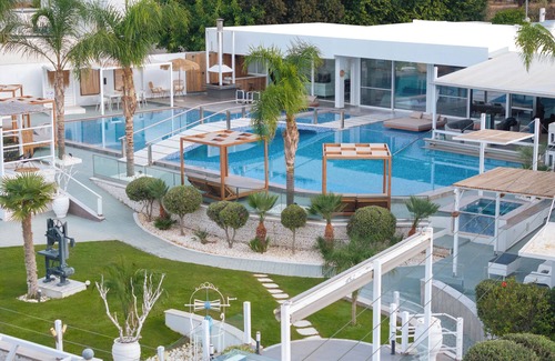 Anissaras Villa | White Luxury Villa