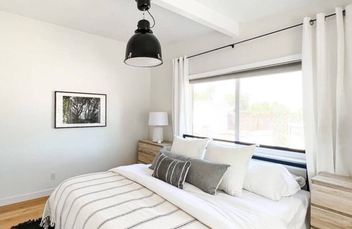 Paso Robles Other | White Oak Farmhouse | Vineyard Retreat, 2 KING