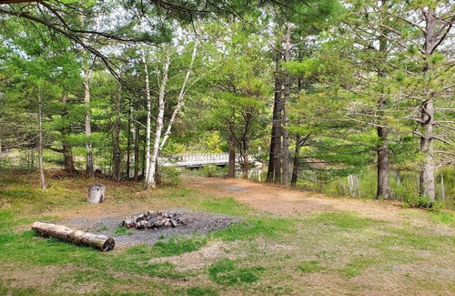 Washagami Cabin | White Pine Cabin at Pine Falls Lodge