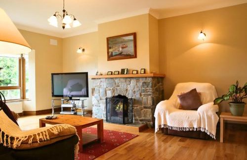 Clifden House | White Thorn House