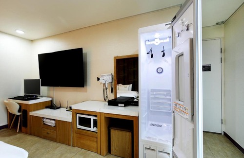 Jeonju Hotel | White Tourist Hotel
