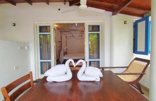 Tangalle House | White Villa - Homestay