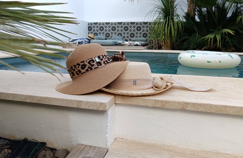 Bornos House | White village house with swimming pool in a quiet street in the center of town.