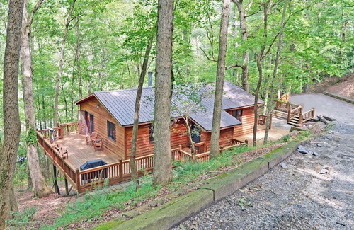 Cleveland Cabin | White Water River Cabin near Helen, GA-Kayak, tube, fish, hike, in wine country