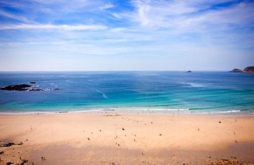 Sennen Cove House | Whitebreakers, Cottage, Garden, Sea-views, Amazing Location By Beach