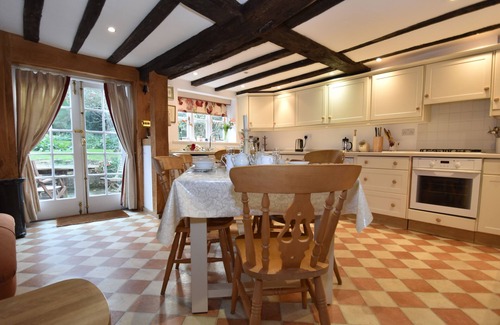 Rye House | Whitefriars is a family & dog friendly holiday home, sleeping 8 guests in Rye