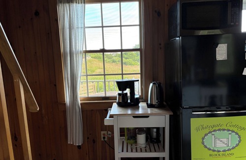 Block Island Cottage | Whitegate Cottage will not be renting in 2025. Thank you to our past guests.