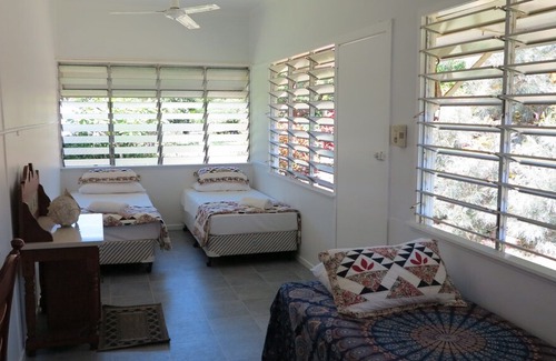 Picnic Bay House | "WHITEHAVEN" in Picnic Bay