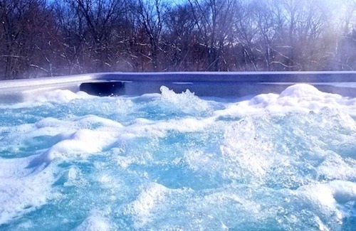 Waterville Cabin | Whitetail Ridge Log Cabin w/Hot Tub Jacuzzi