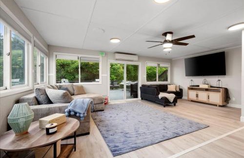 South Bay House | Whitewater The Main Sail Oneida Lake Sleeps 11