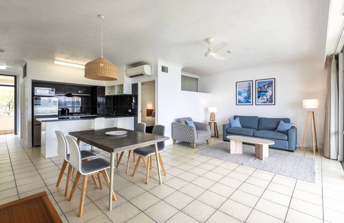 Hamilton Island Apartment | Whitsunday Apartment West 402