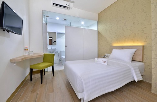 Melawai Hotel | Whiz Hotel Falatehan Jakarta