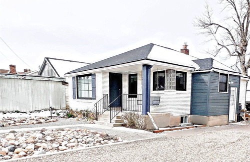 Nephi House | Whole House in Nephi. Sport Teams? This is the Place to Stay!