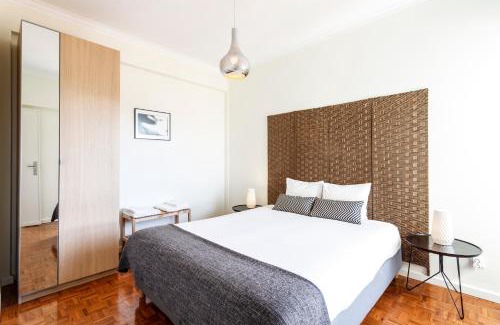 Penha de Franca Apartment | WHome | Anjos Stylish Apartment #6