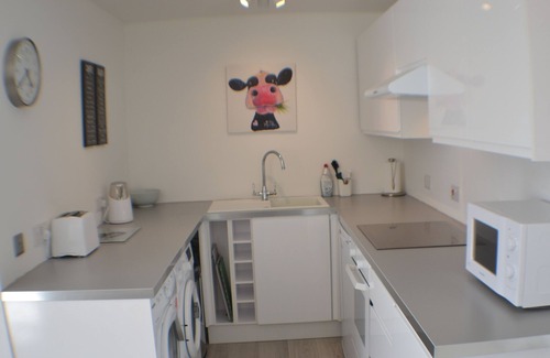 Bridgnorth Apartment | Why book a room when you can have a suite