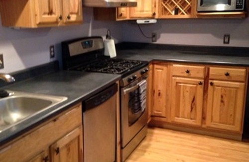 Rutland Cabin | Why book a room when you can have the whole house!?